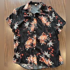 Men’s Floral Button-Up Shirt